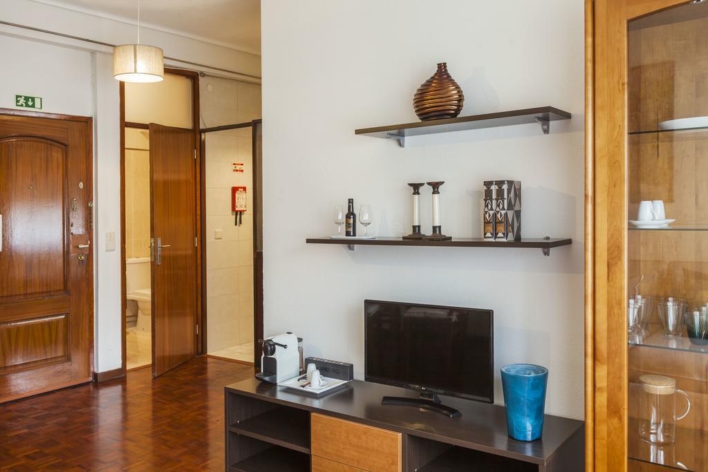 Apartment Camoes Deluxe Порту Екстер'єр фото