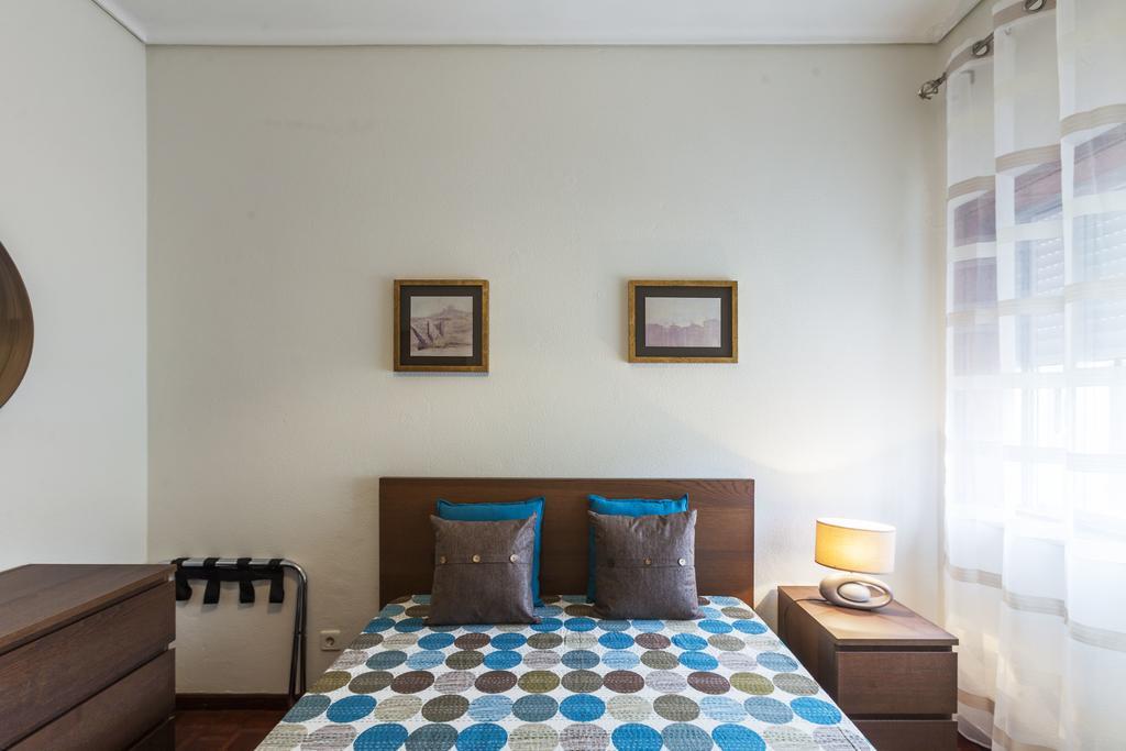 Apartment Camoes Deluxe Порту Екстер'єр фото