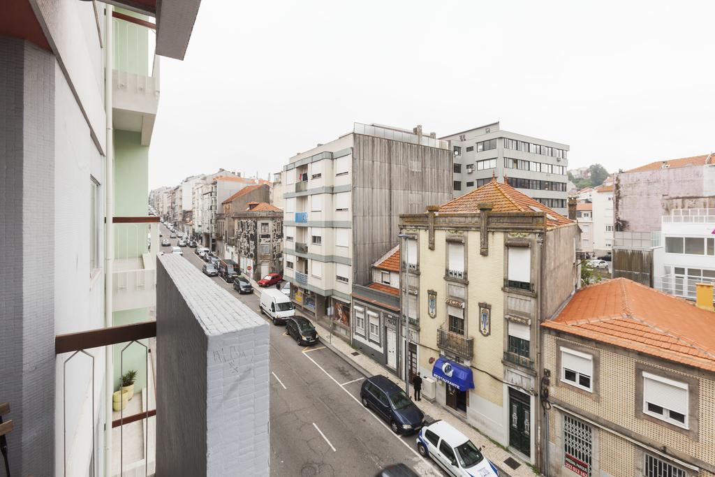 Apartment Camoes Deluxe Порту Екстер'єр фото