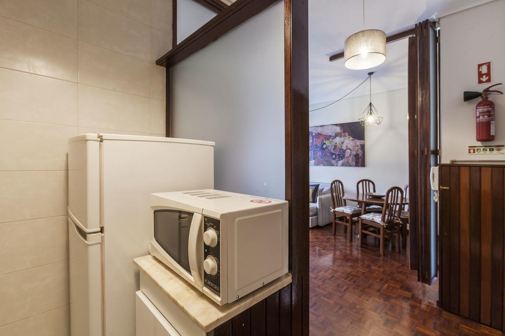 Apartment Camoes Deluxe Порту Екстер'єр фото