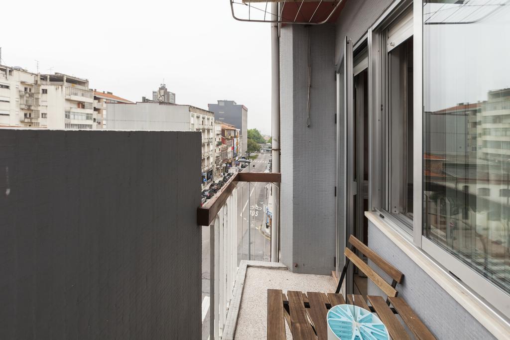 Apartment Camoes Deluxe Порту Екстер'єр фото