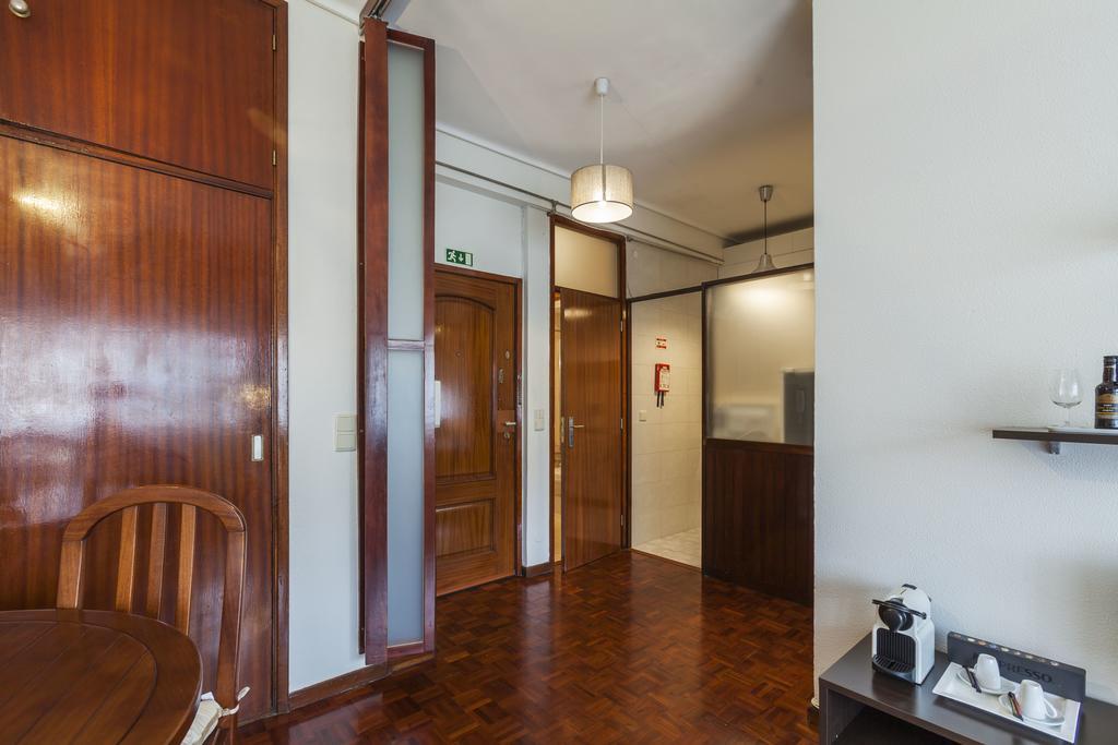 Apartment Camoes Deluxe Порту Екстер'єр фото